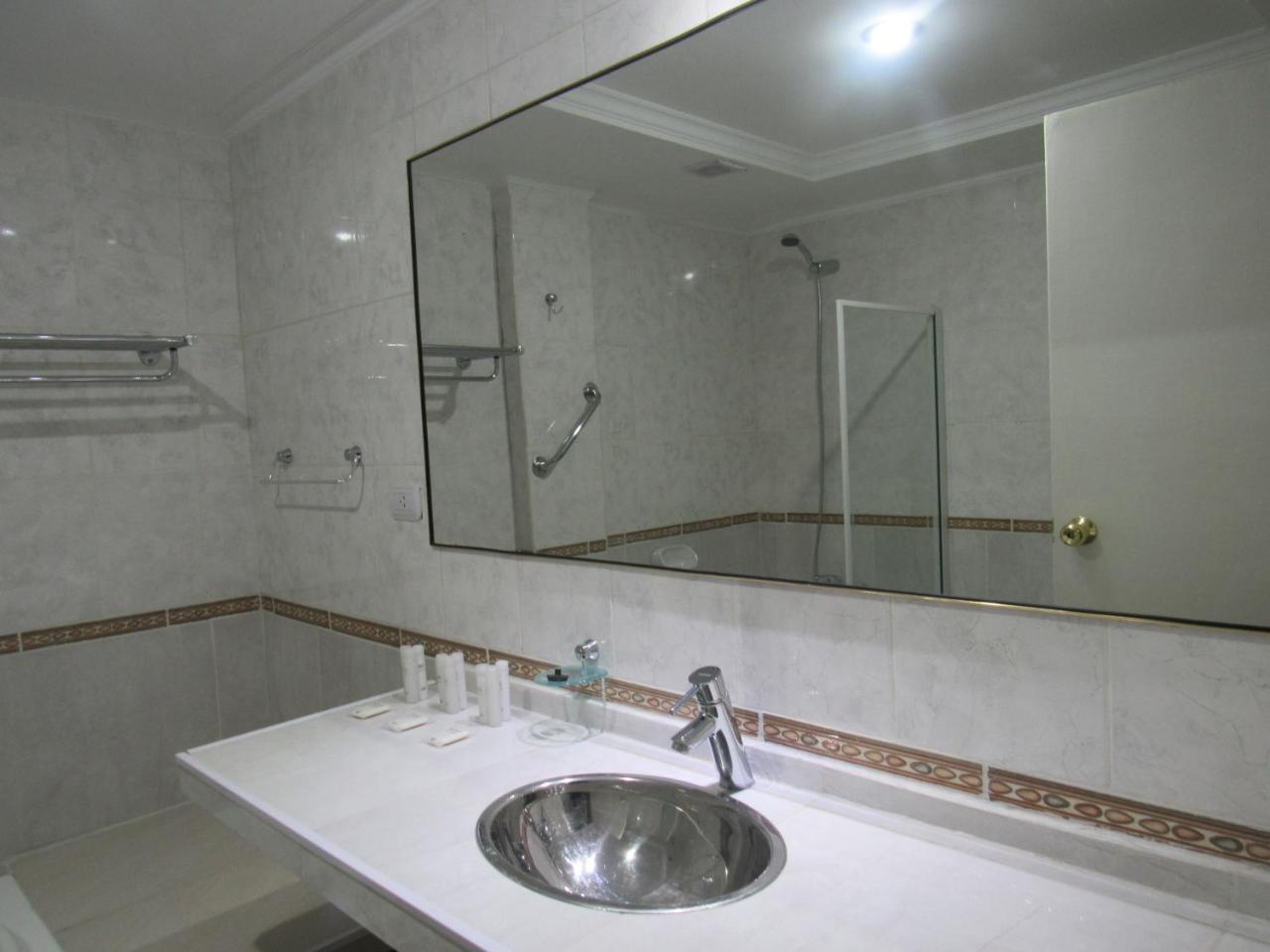 Hotel Caleta Olivia Dış mekan fotoğraf